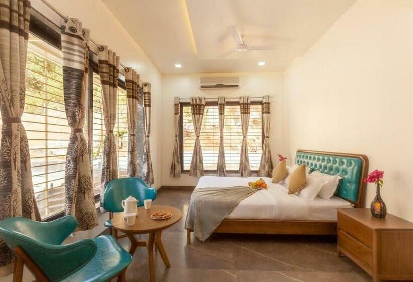 Stone Bidge 4bhk Villa