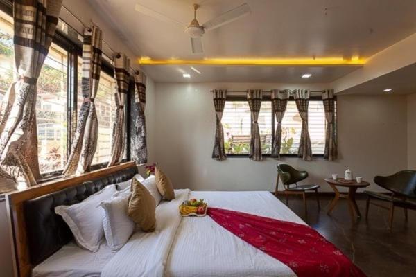 Stone Bidge 4bhk Villa