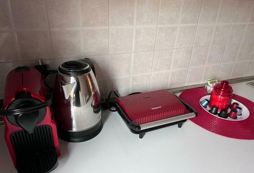 Stylish Flat In San Giovanni Lupatoto