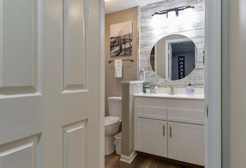 Sweet Clover   Indoor Pool   Hot Tub Area   Resort Style   Center Of Branson!!