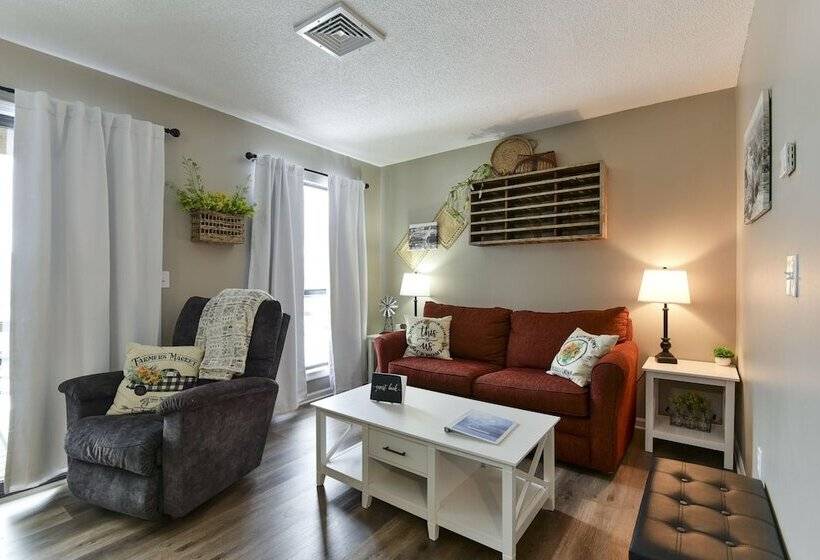 Sweet Clover   Indoor Pool   Hot Tub Area   Resort Style   Center Of Branson!!