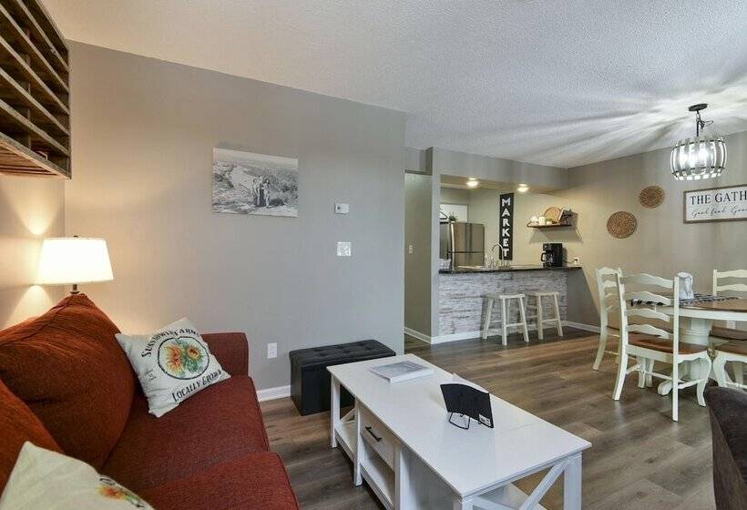 Sweet Clover   Indoor Pool   Hot Tub Area   Resort Style   Center Of Branson!!