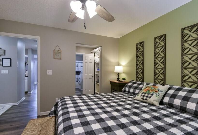 Sweet Clover   Indoor Pool   Hot Tub Area   Resort Style   Center Of Branson!!