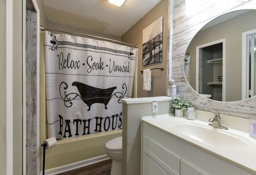 Sweet Clover   Indoor Pool   Hot Tub Area   Resort Style   Center Of Branson!!