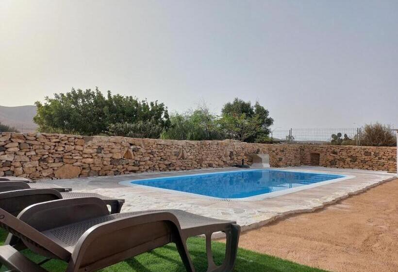 Casa Antigua En El Centro De Fuerteventura