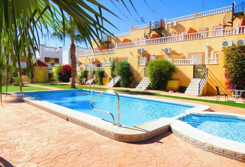 Casa La Zenia Elite Townhouse With Shared Pool And 10 Minutes Walk To Beach
