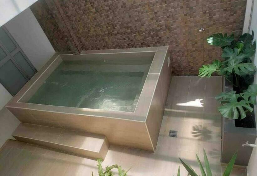 Casa Moderna En El Centro De Mariquita