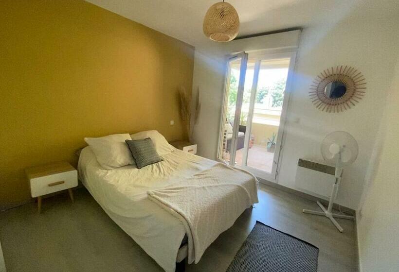 Centre Ville, Parking Privé