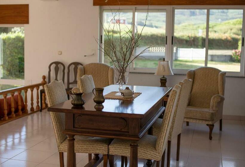 Chalet Cerrado De Moledo, Primera Linea De Playa