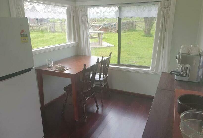 Handsome Hills Dairy Retreat