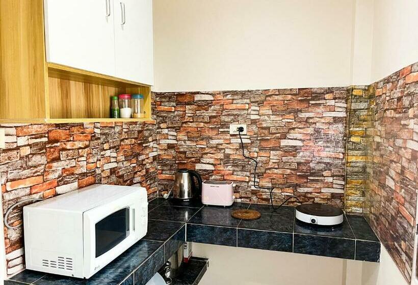 H&q 1br Cozy House, Bangtao Beach