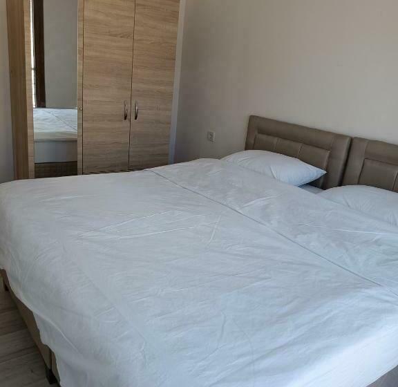 İsmail Yılmaz Apart