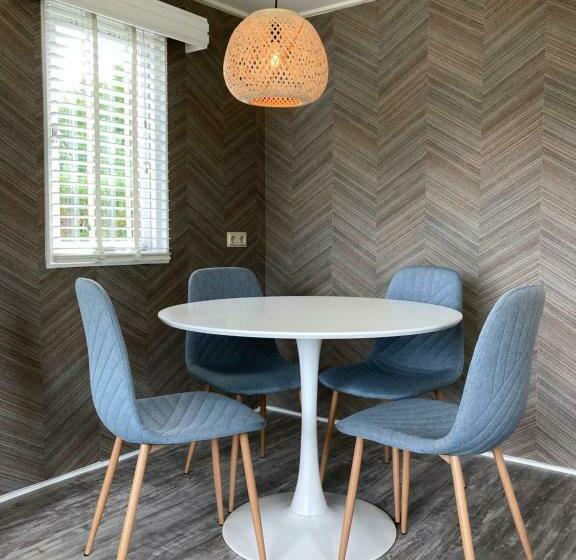 Luxe Chalet De Merel