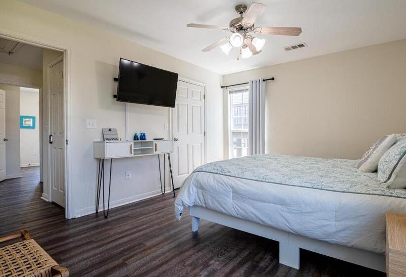 Slow M Ocean   Short Walk To The Beach   Free Bikes