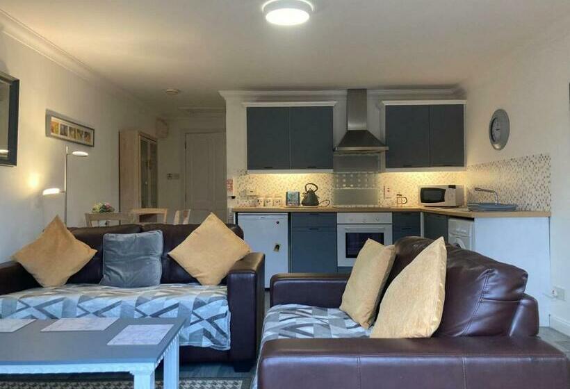 The Oldschool House Cottage