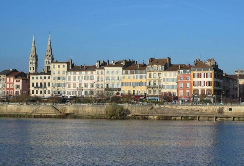 The Spot T2 Comfort In Mcon