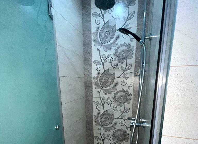 двухкомнатная квартира в новостройке ,центре еревана, возле площади республика