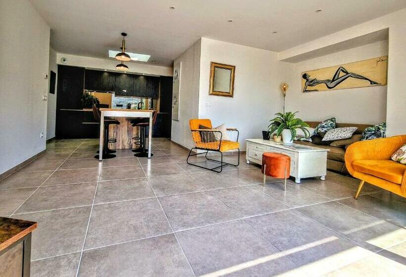 Appartement Neuf, Avec Vue Montagnes