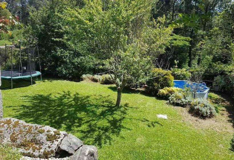 Bonita Casa De Diseño En Gondomar