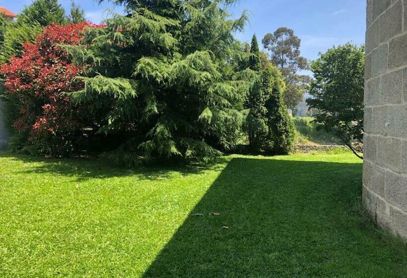 Bonita Casa De Diseño En Gondomar