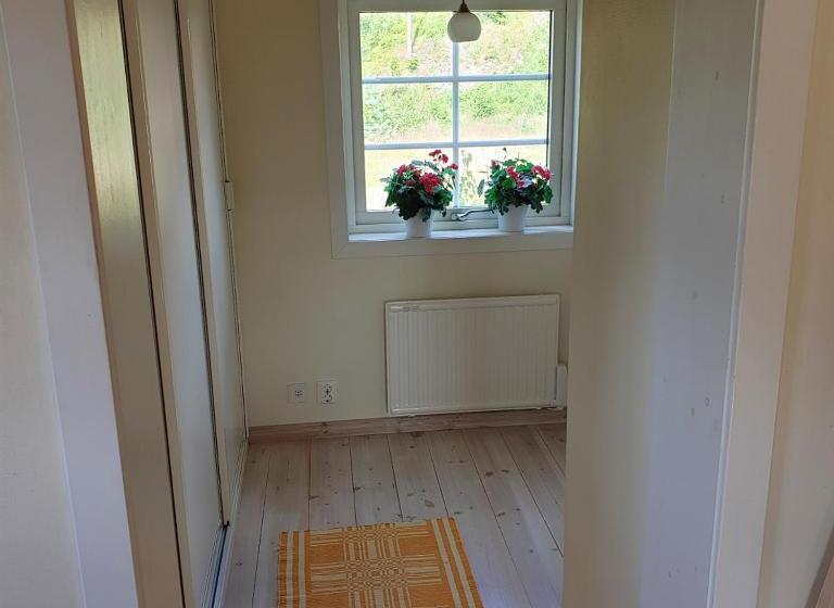 Cabin Near Lake And Beautiful Nature Reserve