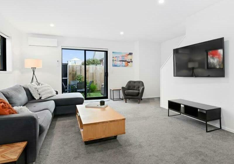 Central Convenience On Armagh