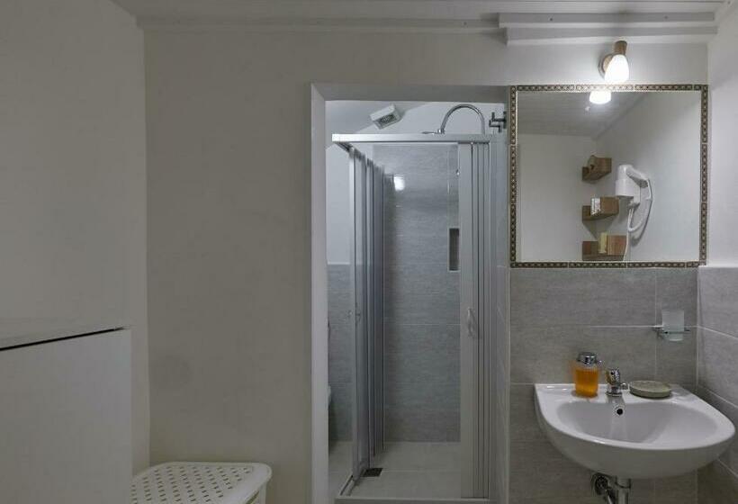 Corte Laura Nel Cuore Di Maglie