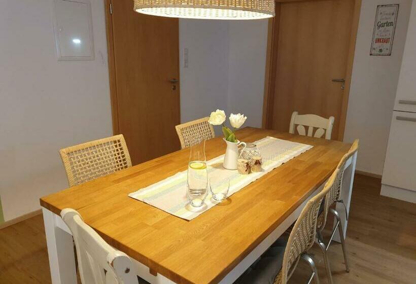 Fewo Frühling In Der Villa Waldrand Mit Großem Garten