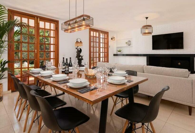 Karat Villa Fernanda