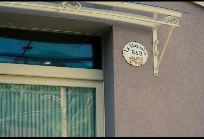 La Magnolia B&b And Apartments