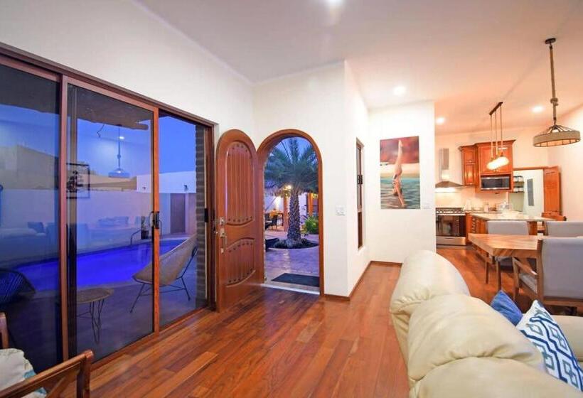 Oceanview Rooftop Private Pool Game Room & Bar