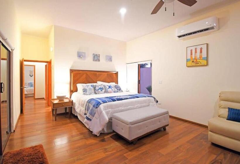 Oceanview Rooftop Private Pool Game Room & Bar