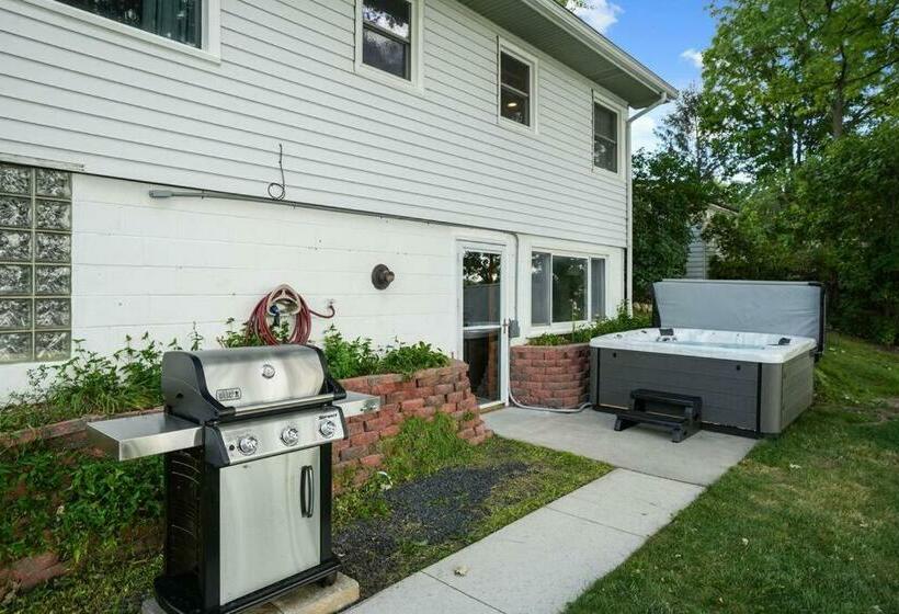 The Beverly On Buena Lake