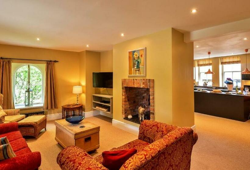 Finest Retreats   The Old Post Office Apartment 3