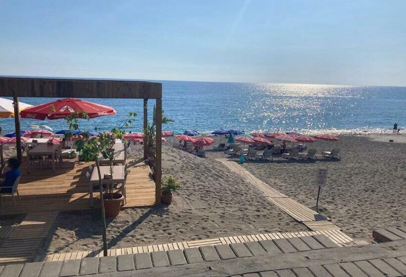 Via Mar 3 Premium Residence