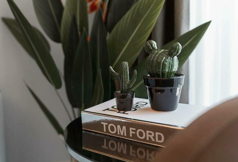 Via Mar 3 Premium Residence