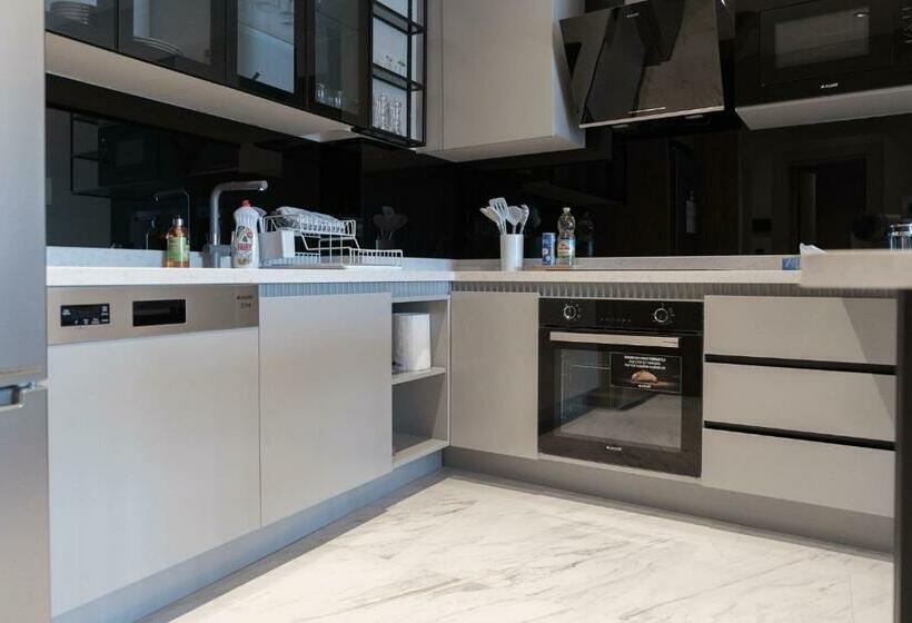 Via Mar 3 Premium Residence