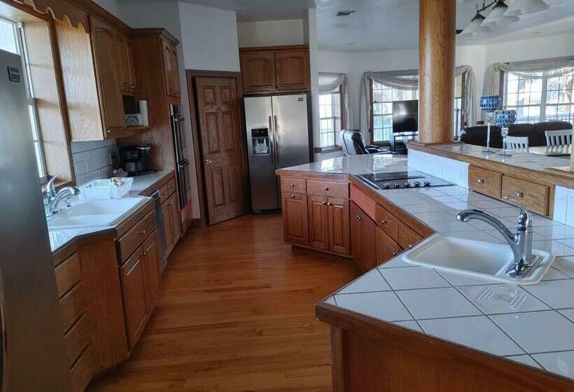 Villa Melbourne Inter Coastal 2 Floors 7br