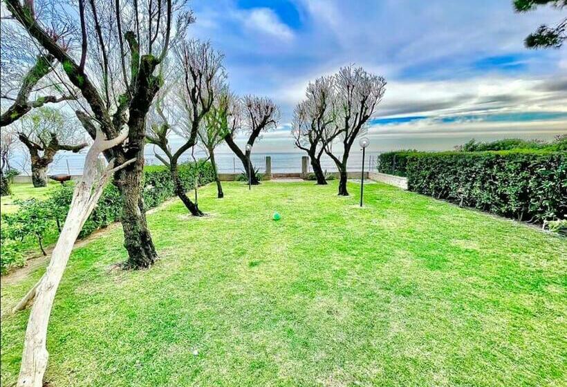 Villa Sulla Spiaggia X6 Con Giardino E Posti Auto