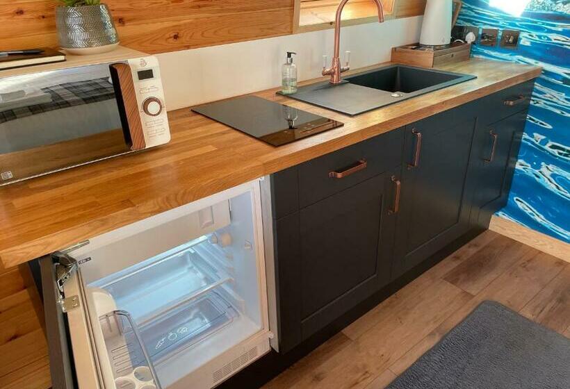 4 Sinclair Bay Lodges