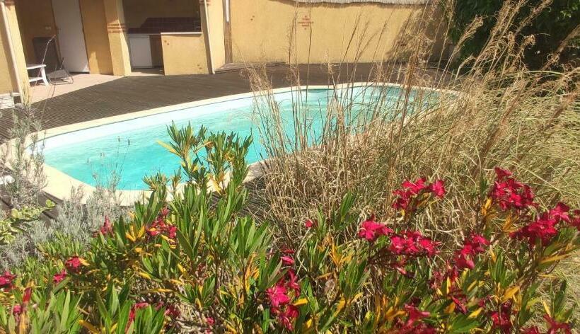 Adorable Guest House With Piscine