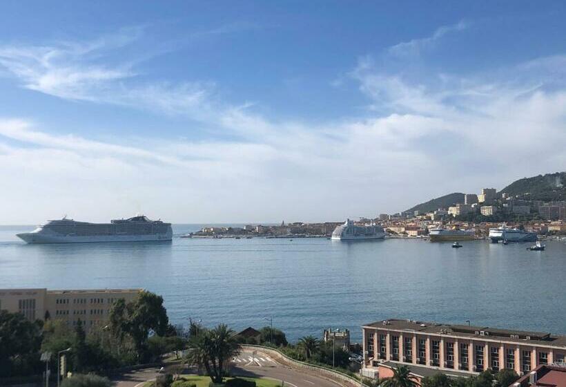 Ajaccio F3 Vu Mer