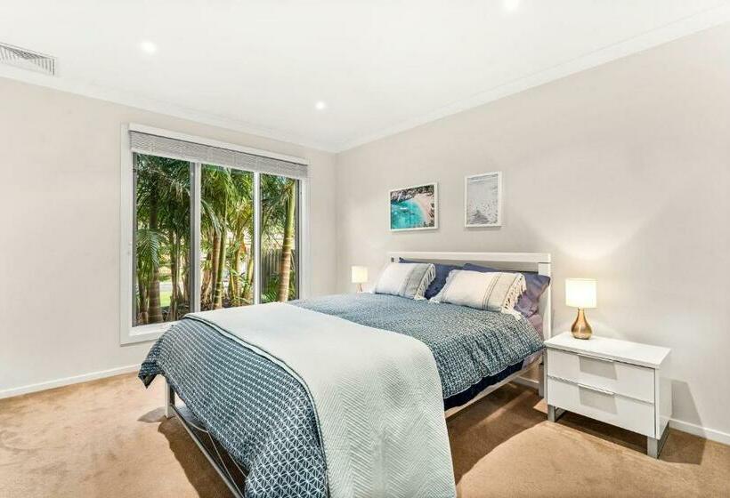 Amongst The Palms Inverloch