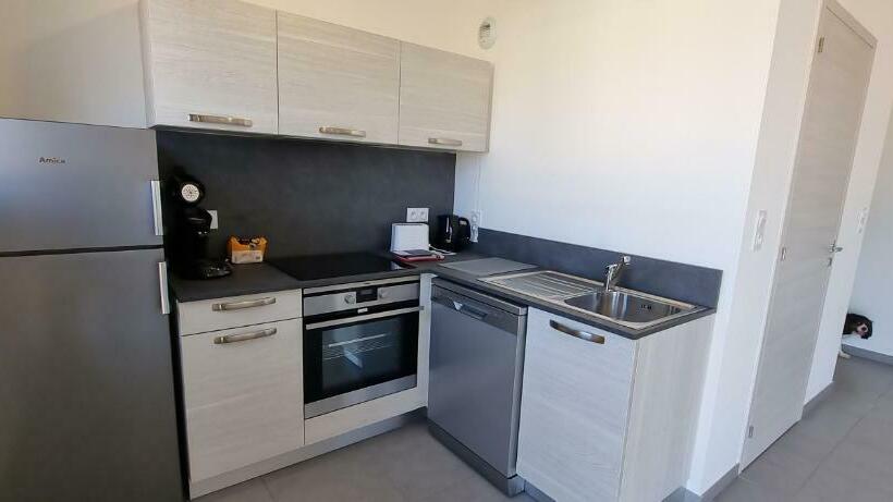 Appartement T2 Neuf Proche Du Port