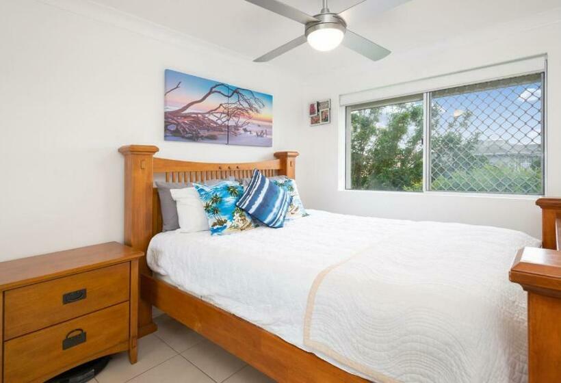 Bayview Bay Apartments And Marina