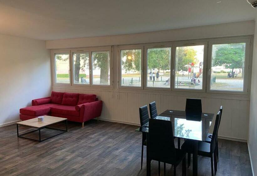 Bel Appartement Spacieux, Lumineux Avec Parking