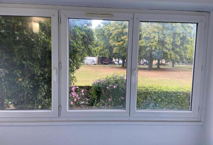 Bel Appartement Spacieux, Lumineux Avec Parking