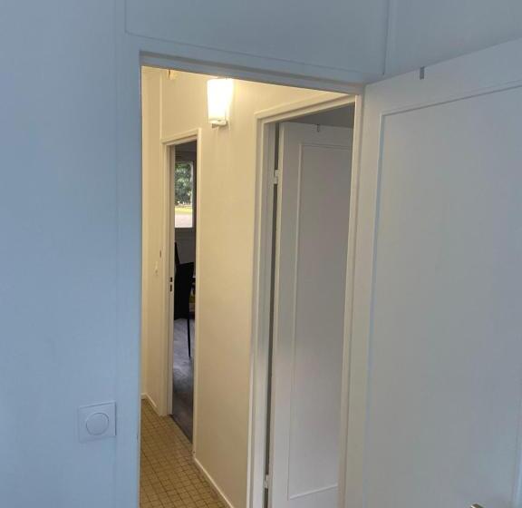 Bel Appartement Spacieux, Lumineux Avec Parking