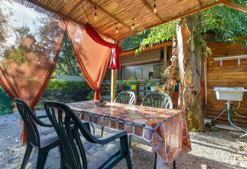 Chalet Nel Verde Di Cavo