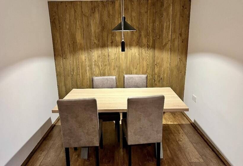 Cosy Flat 2mins Walk From Maidstone Station